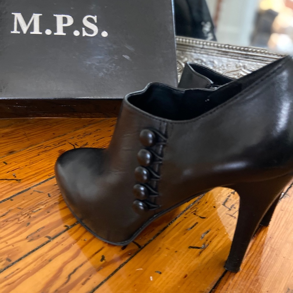 M.P.S. Black leather ankle bootie
